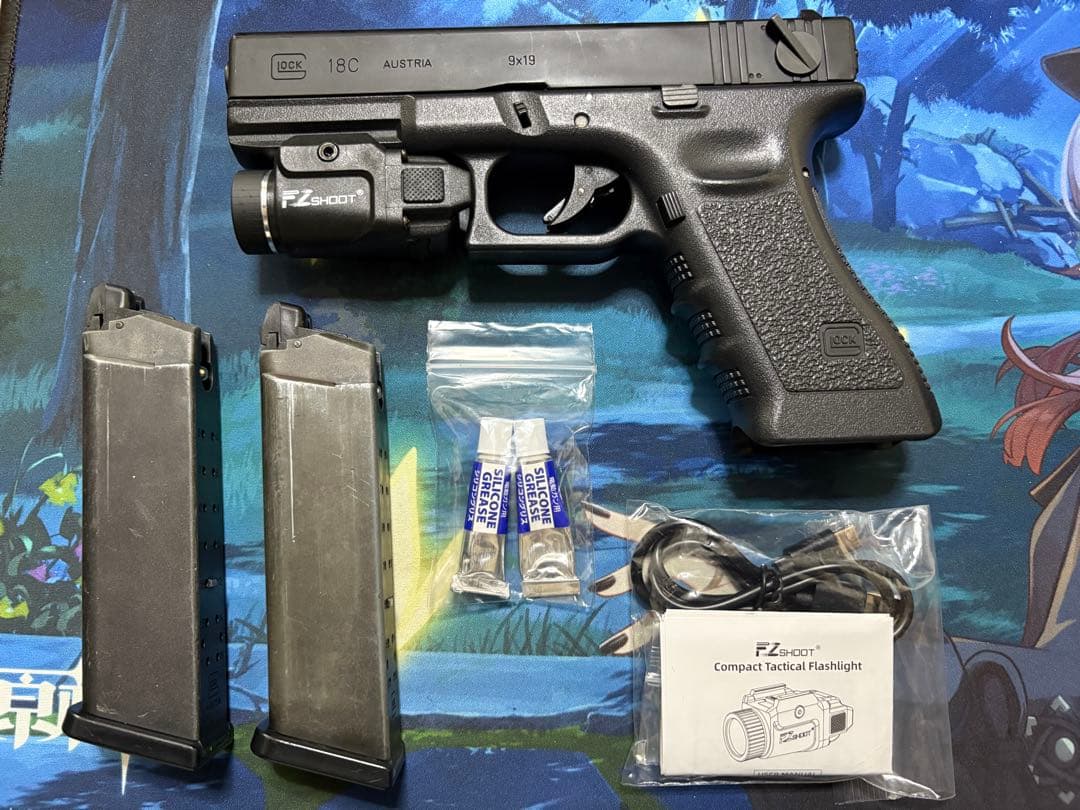 東京マルイ ガスガン グロック18C マガジン2本 グリス ライト付 訳有