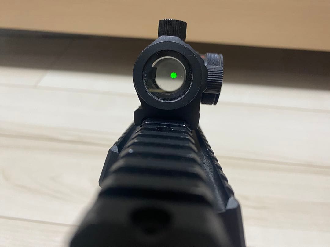 レア　東京マルイ　p90 ストライレイルシステム　スイベルエンド　バッテリー付き