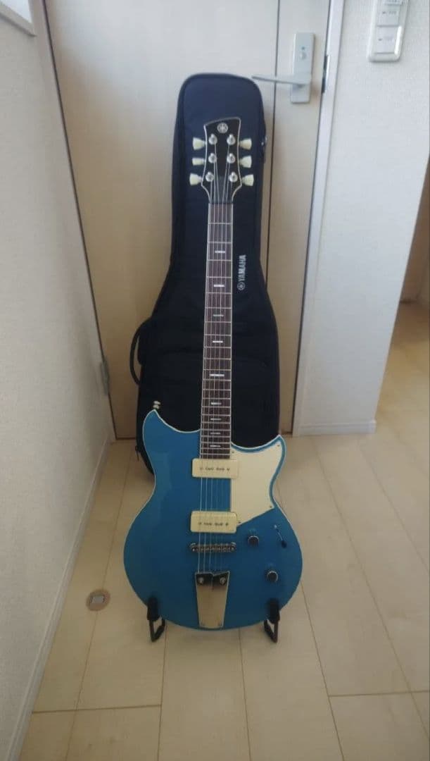 YAMAHA ヤマハ REVSTAR RSS02T ブルー エレキギター 美品