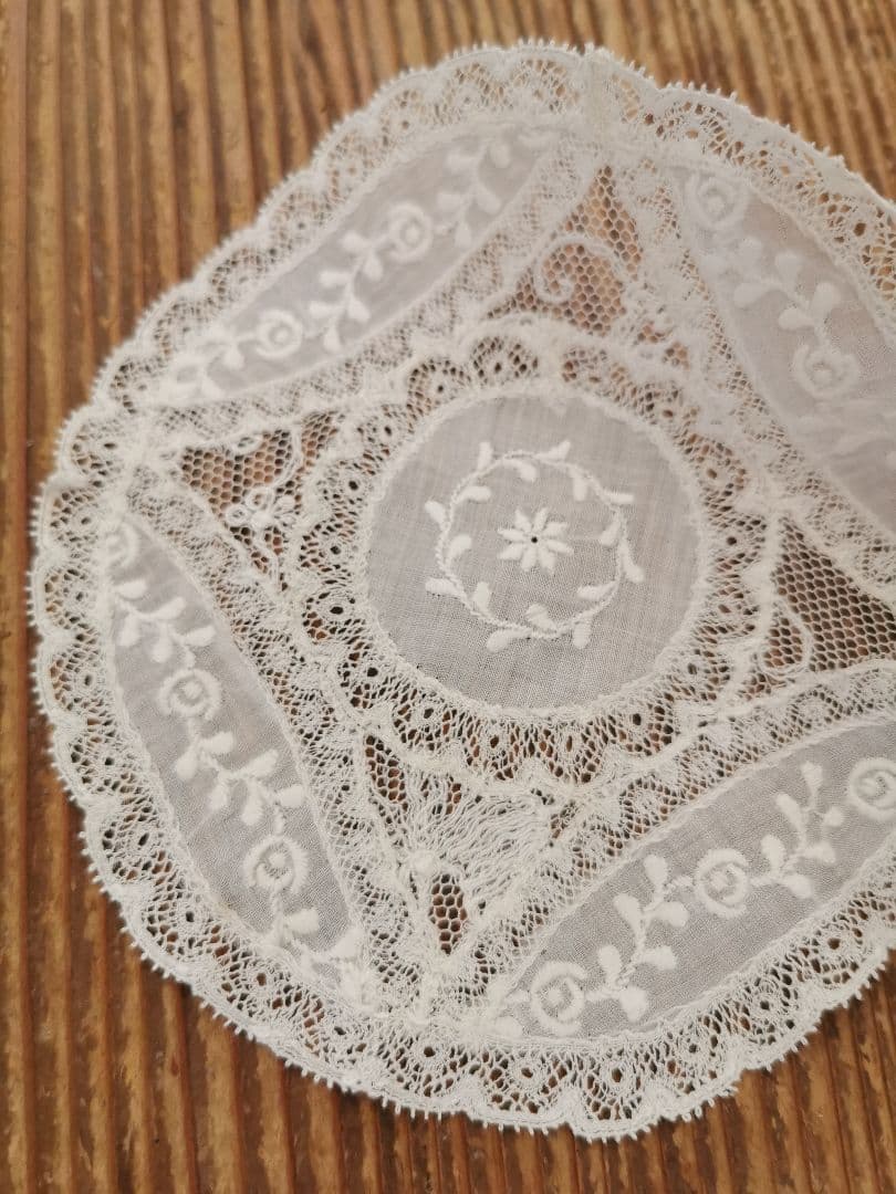 アンティーク ノルマンディーレース 小さなドイリー ロゼッタ エンブロイダリー