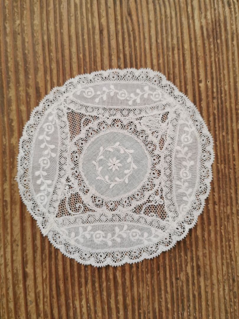 アンティーク ノルマンディーレース 小さなドイリー ロゼッタ エンブロイダリー