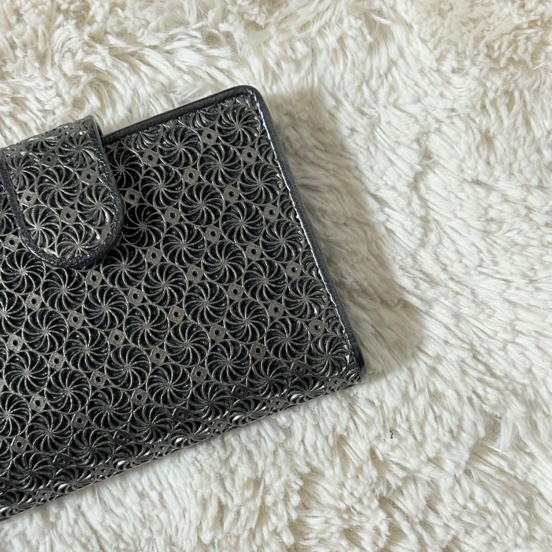 ⭐️新品未使用⭐️　ヒロコハヤシ　GIRASOLE　二つ折り財布　メタリック加工