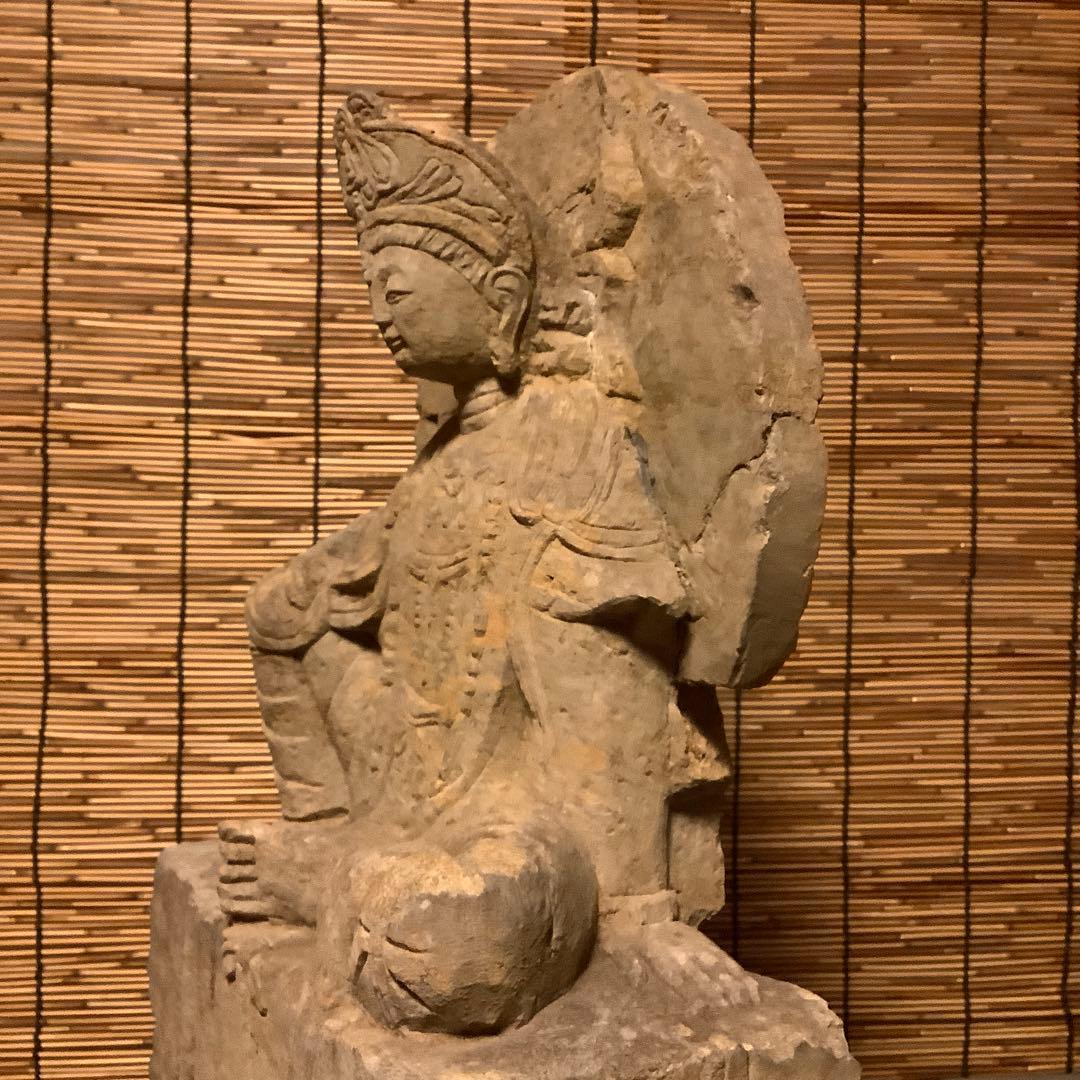 朝鮮・三国時代「静寂と慈悲の水月観音菩薩半跏像」高句麗・新羅・百済・天平・石仏