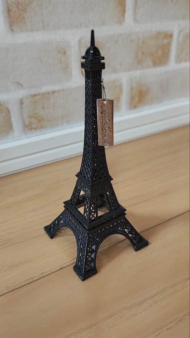 エッフェル塔 merci Gustave メルシーギュスターヴ