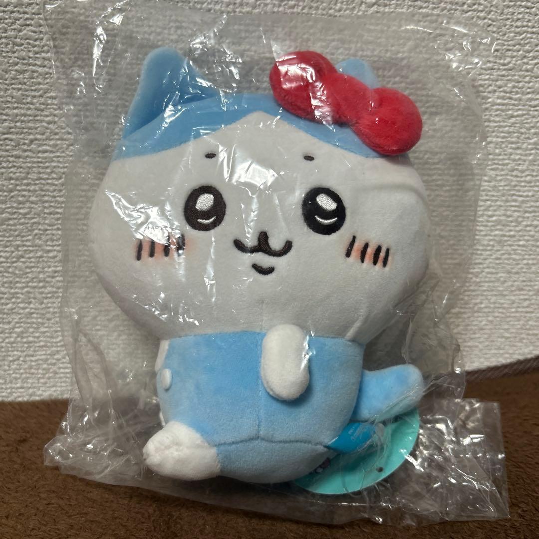 ちいかわ×サンリオキャラクターズ　ぬいぐるみS ハチワレ◦ハローキティ