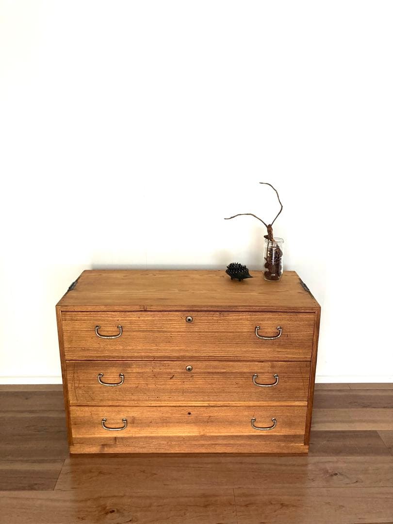 【メンテ済】アンティークの収納棚　ローボード　テレビ台　総桐　引出し3杯