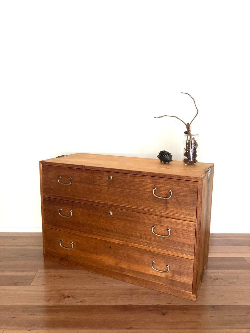 【メンテ済】アンティークの収納棚　ローボード　テレビ台　総桐　引出し3杯