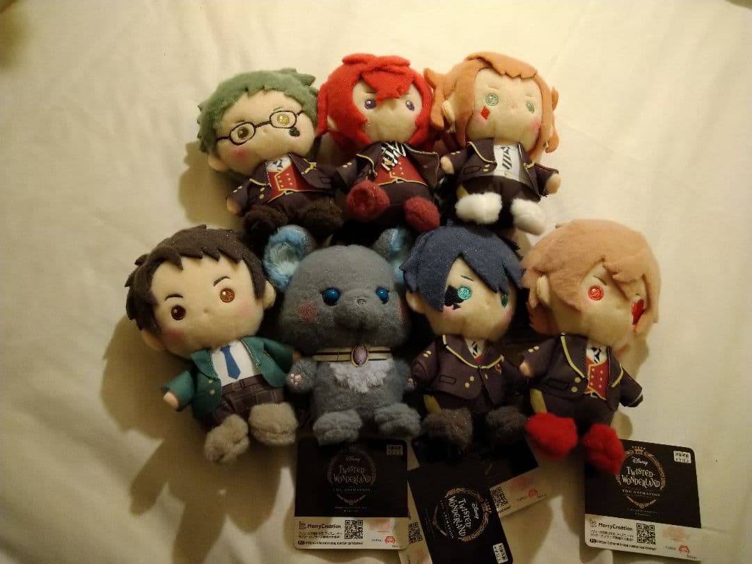 ディズニー ツイステッドワンダーランド　 ミルキーボア ぬいぐるみ　7種①