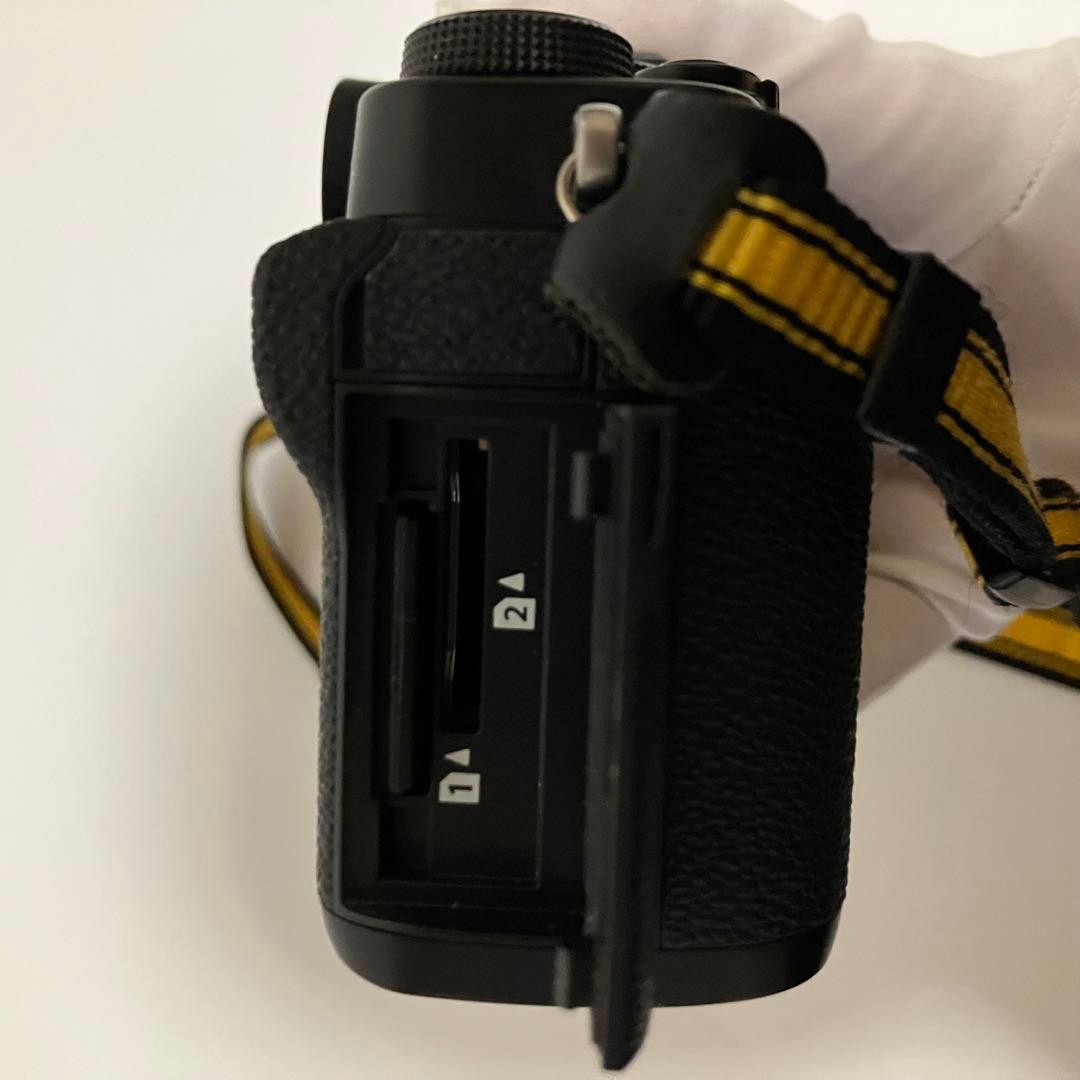 フジフィルム　Fujifilm X-T3 本体 充電器・microSD付き