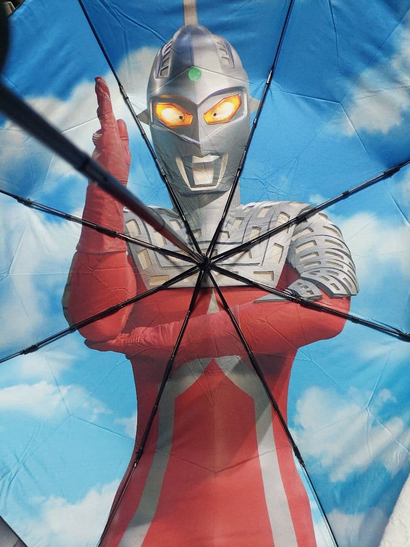 ウルトラセブン折り畳み傘、ミラー、キーホルダー キーホルダーに多少の劣化あります