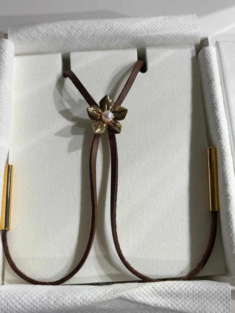 ファイナルファンタジーⅦ リメイクレザーネックレス　エアリス　チョーカー　公式