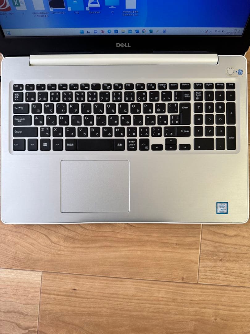 DELLノートパソコンInspiron 5570HDD 915GB