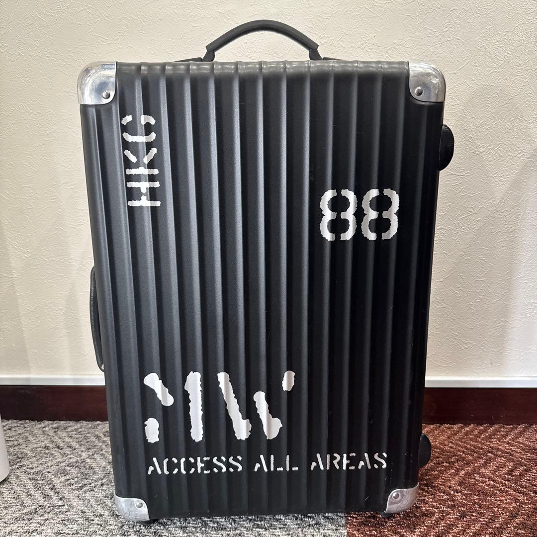 RIMOWA × Michael Wong (MW) 香港限定モデル 35I