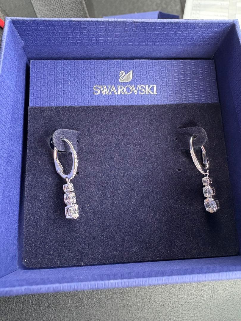 Swarovski クリスタルピアス シルバー