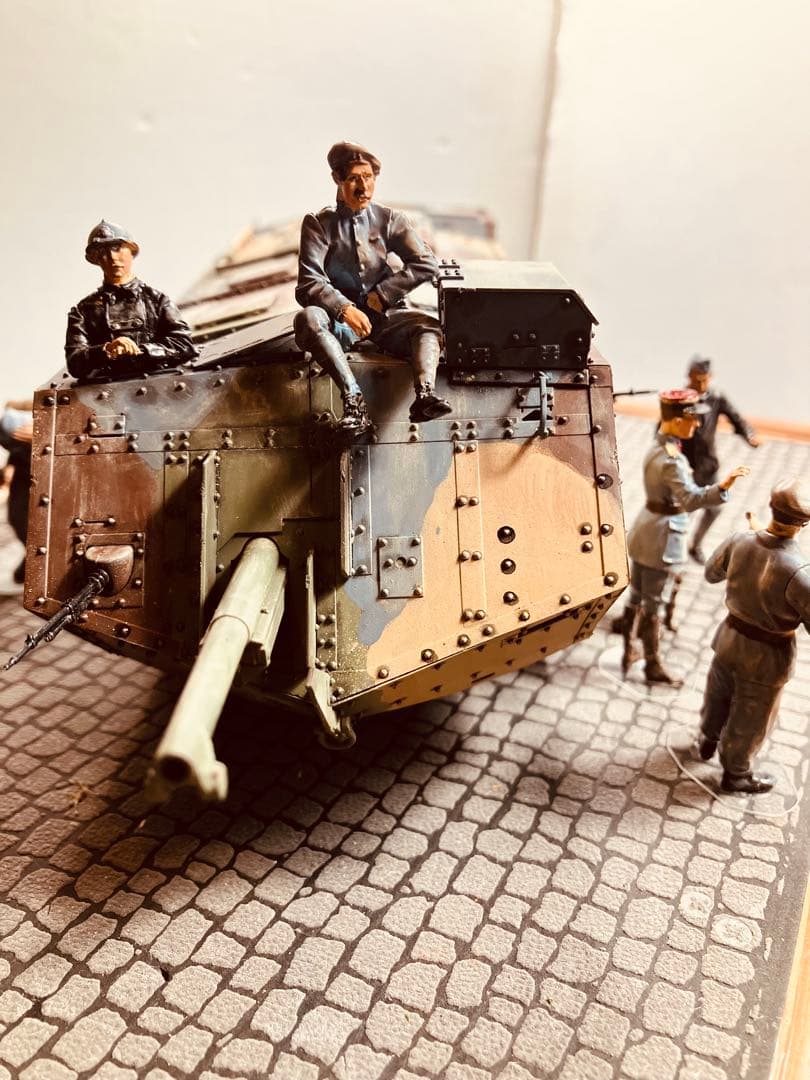 1/35 スケール フランス軍サンシャモン突撃戦車