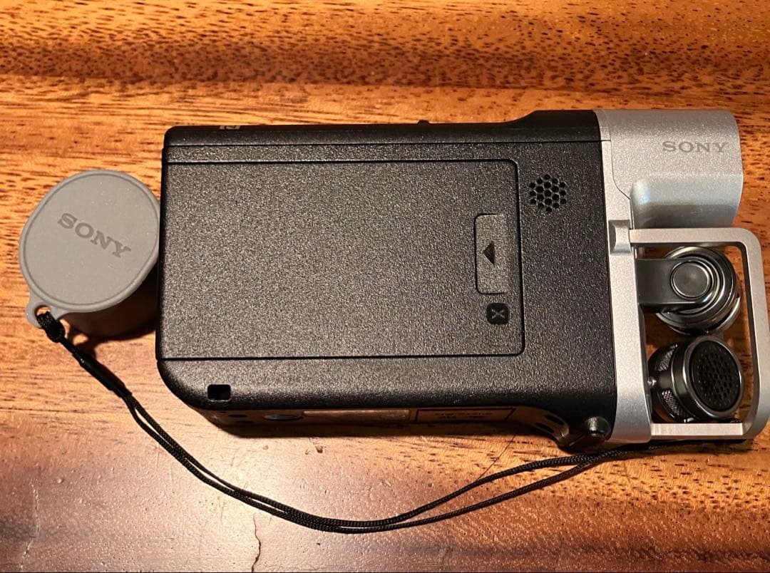 SONY HDR-MV1 ハンディカム ビデオカメラ 本体＋純正充電器付 動作品