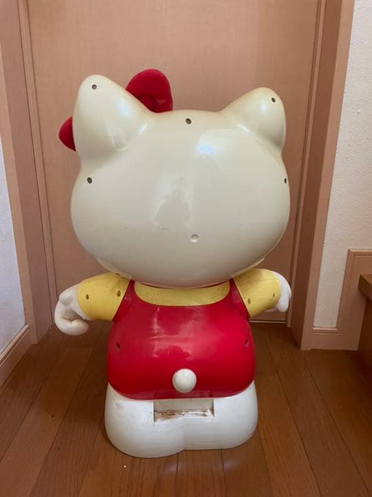 レトロ　超レア なキティの置き物