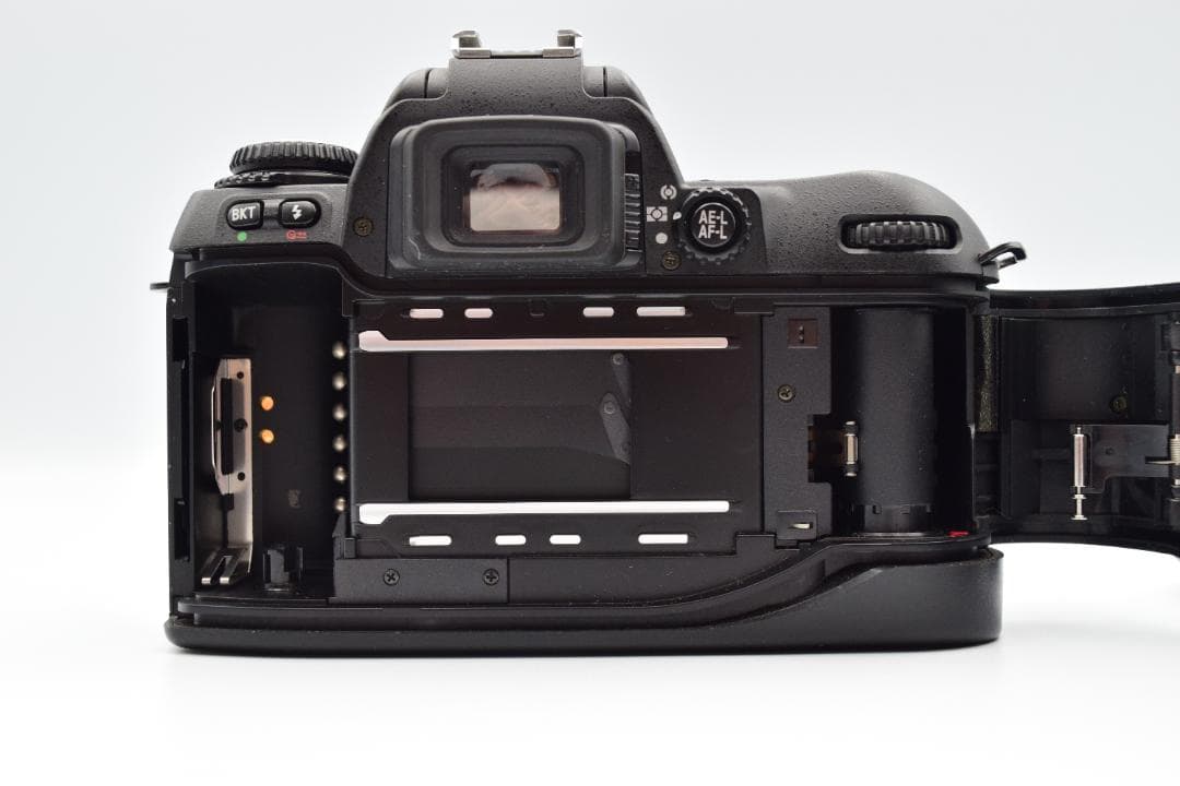 【美品】Nikon F80D フィルム一眼レフカメラ ブラック #25018