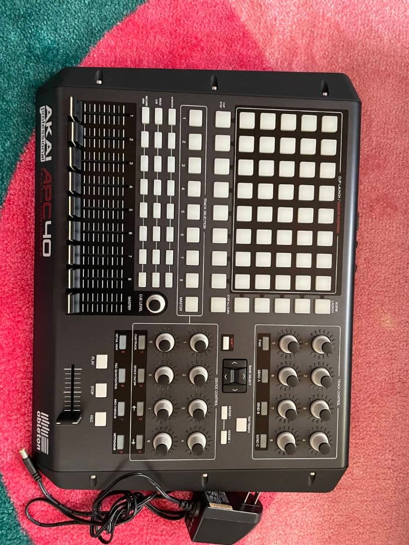 コンパスAKAI APC40 MIDIコントローラー