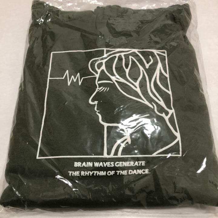 Da-iCE 和田颯 パーカー　フーディー　新品　未開封