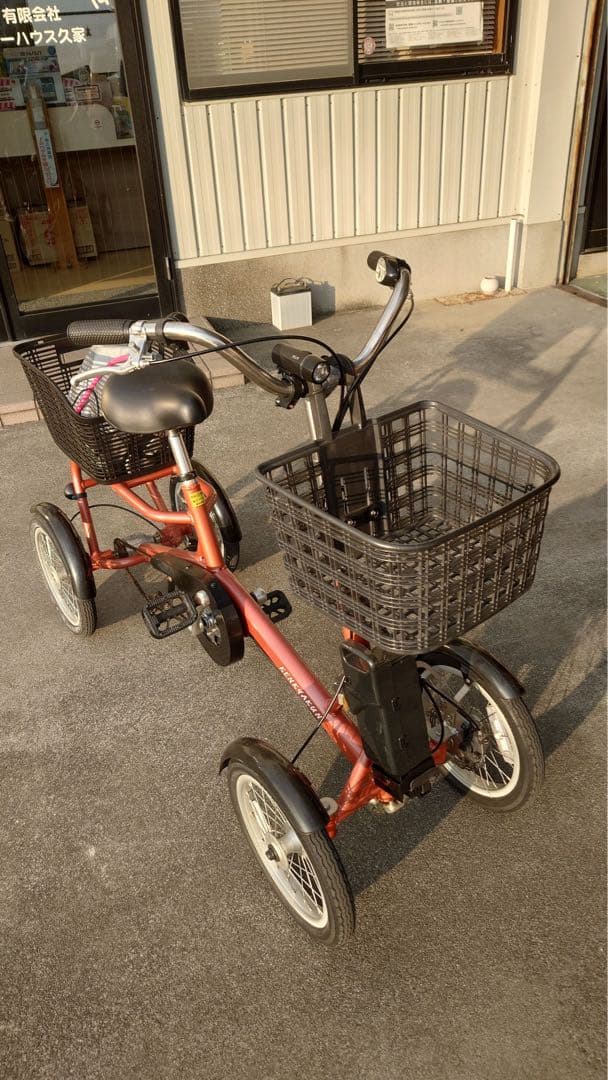 （ホワイト）けんきゃくん 電動四輪自転車