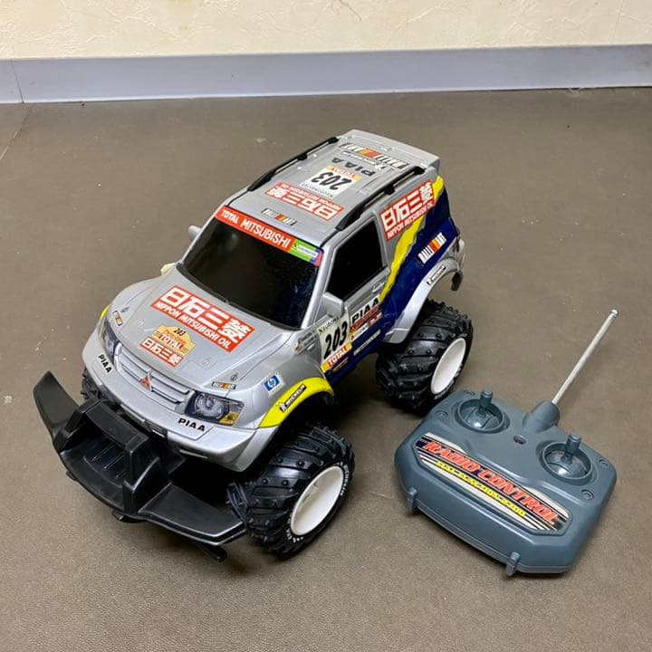 【新品】パジェロ ラジコン　※綺麗です