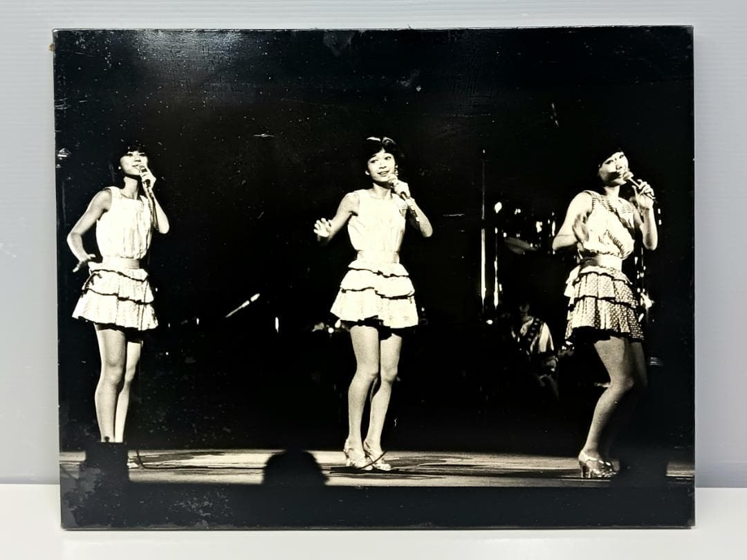 昭和レトロ【トライアングル】グッズまとめ売りパネル 生写真 サイン入りポスター他