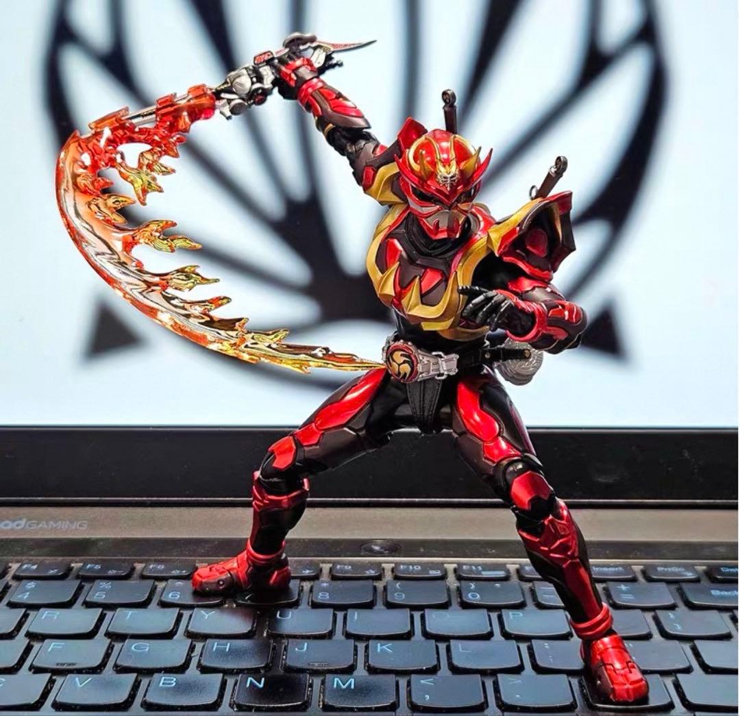 真骨彫製法　仮面ライダー装甲響鬼　用　手首、エフェクトパーツセット　アームド