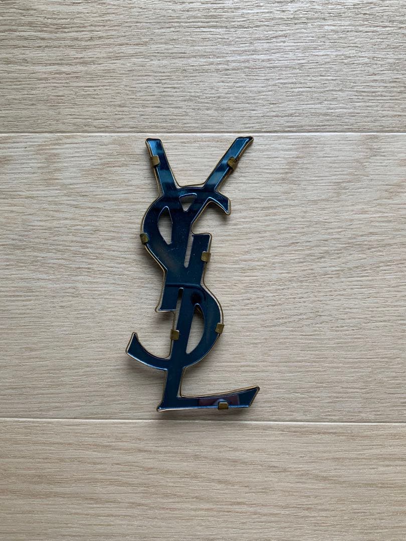 u*s様 値下げ‼️ヴィンテージイヴ・サンローランYSL ロゴ ブローチ ネイビ