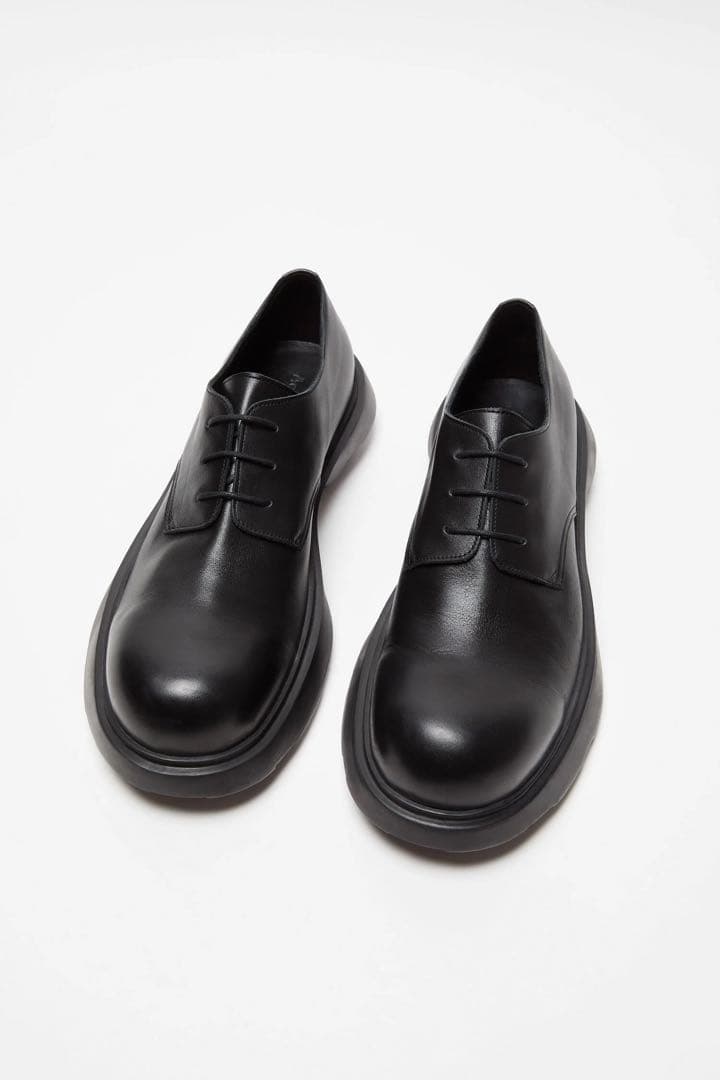 靴 acne studios LEATHER LACE-UP SHOES