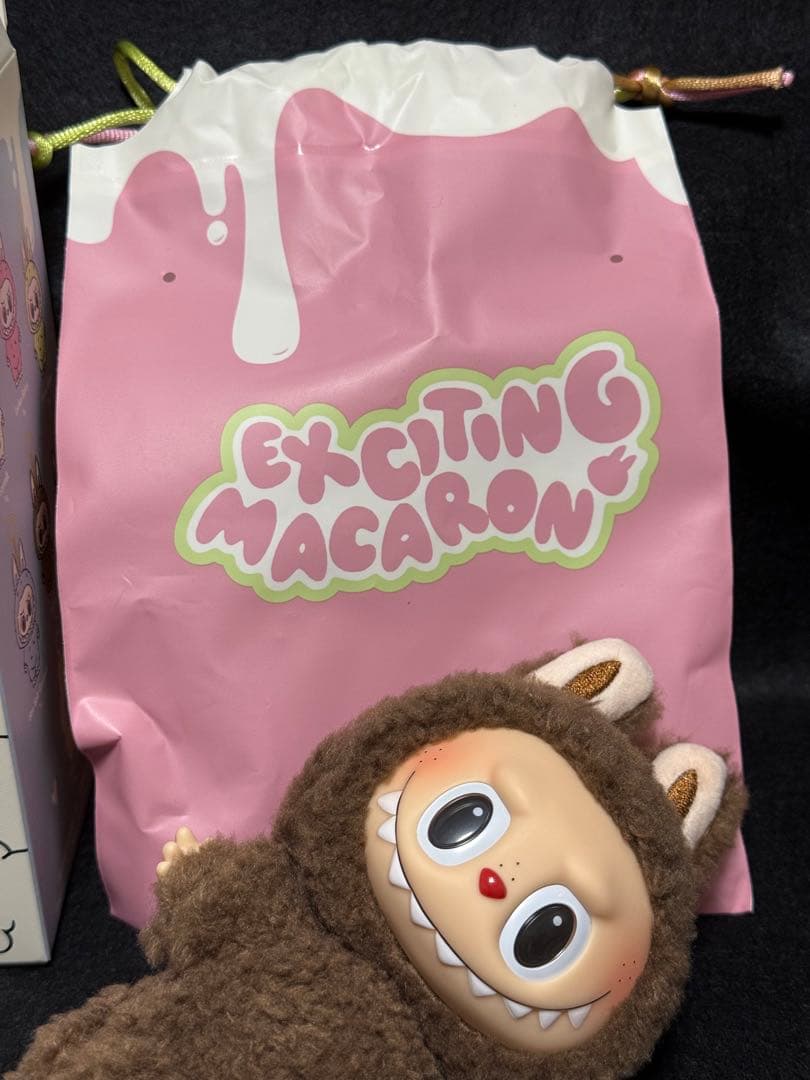 ラブブ エキサイティングマカロン チェスナッツココア　シークレットポップマート