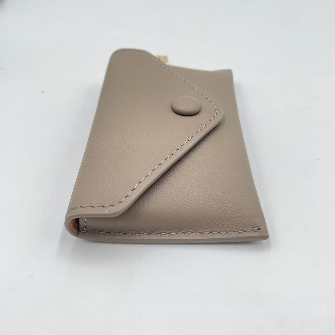 【未使用級】 マックスマーラ カーフレザー ストラップ マルチケース グレージュ