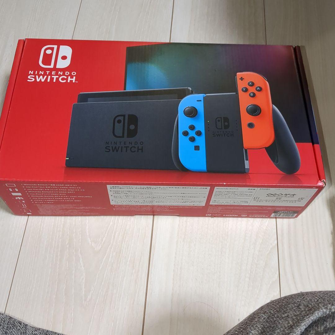 美品　Nintendo Switch 本体 　ジョイコン付き