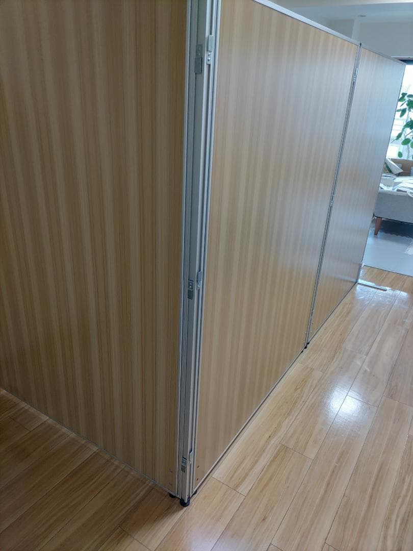 パーティション 木目調　5枚の価格　幅1200×高さ1600　引取が条件