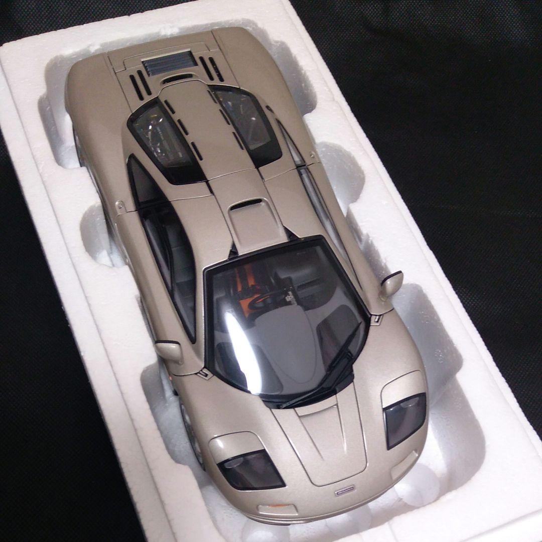 自動車 AUTOart McLAREN F1signature 76003 1/18