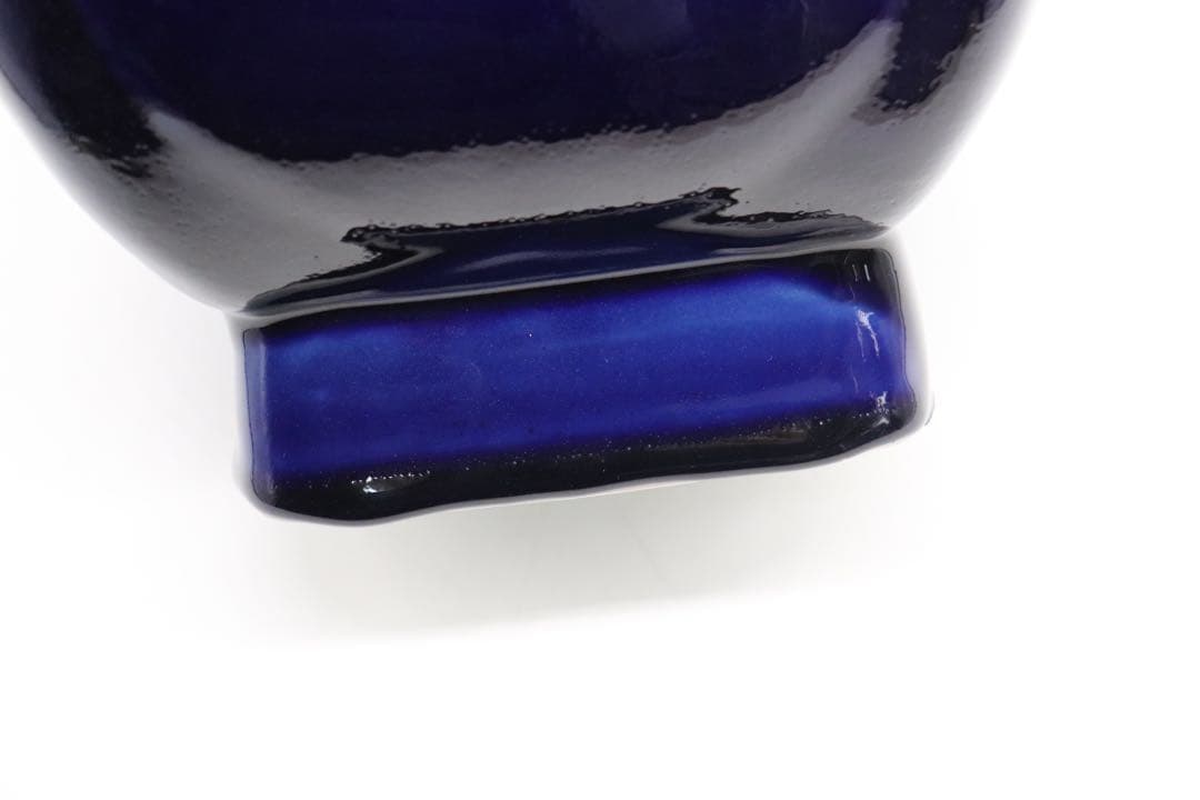 中国　大清乾隆年製　藍釉双耳瓶　共箱　送料込み0222