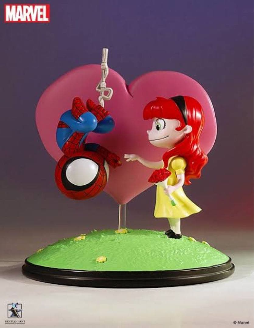 スパイダーマン&メリージェーン　スコッティヤング　ミニスタチュー