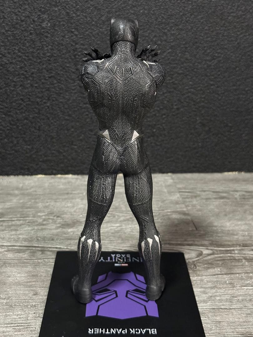 インフィニティサーガ　アイアンマン　ブラックパンサー　フィギュア