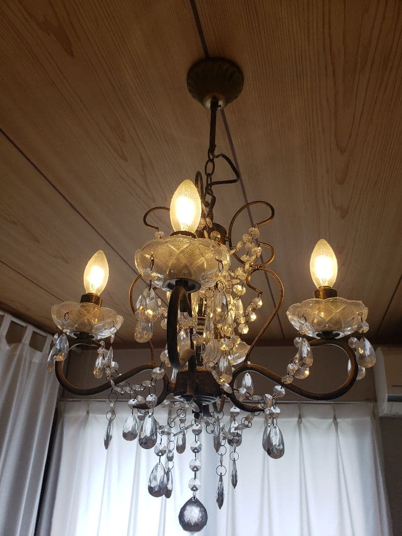 leonoah※アンティーク風　シャンデリア　4灯　つや消しゴールド