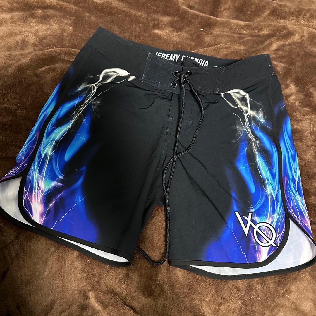 ヴァンキッシュVANQUISH サーフパンツ　フィジーク　15in丈　サイズ30