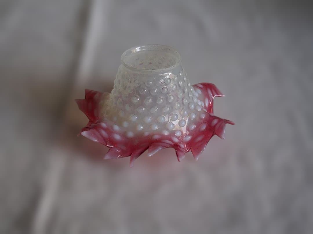 オパールガラス ホブネイル ピンク フリル ランプシェード 吹きガラス/K334