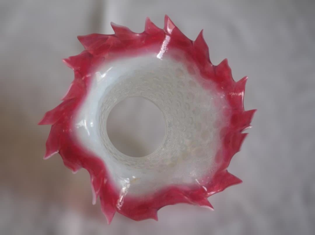 オパールガラス ホブネイル ピンク フリル ランプシェード 吹きガラス/K334