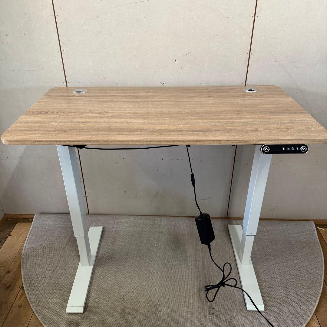 【681】電動昇降機能付　木目調パソコンデスク