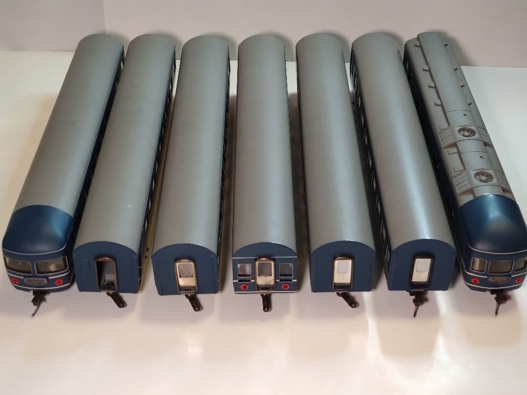 ＨＯゲージ　ブルートレイン客車　７両セット