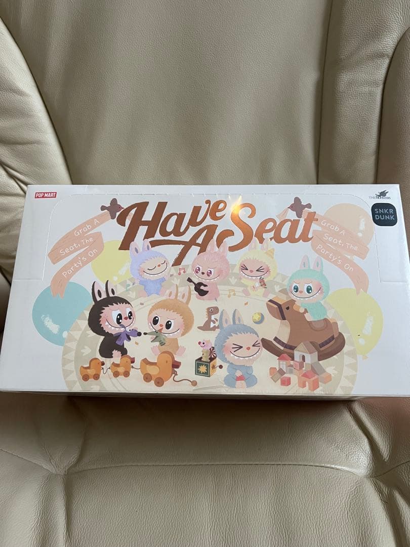 完全新品未開封品POP MART Have A Seatラブブ シュリンク付き