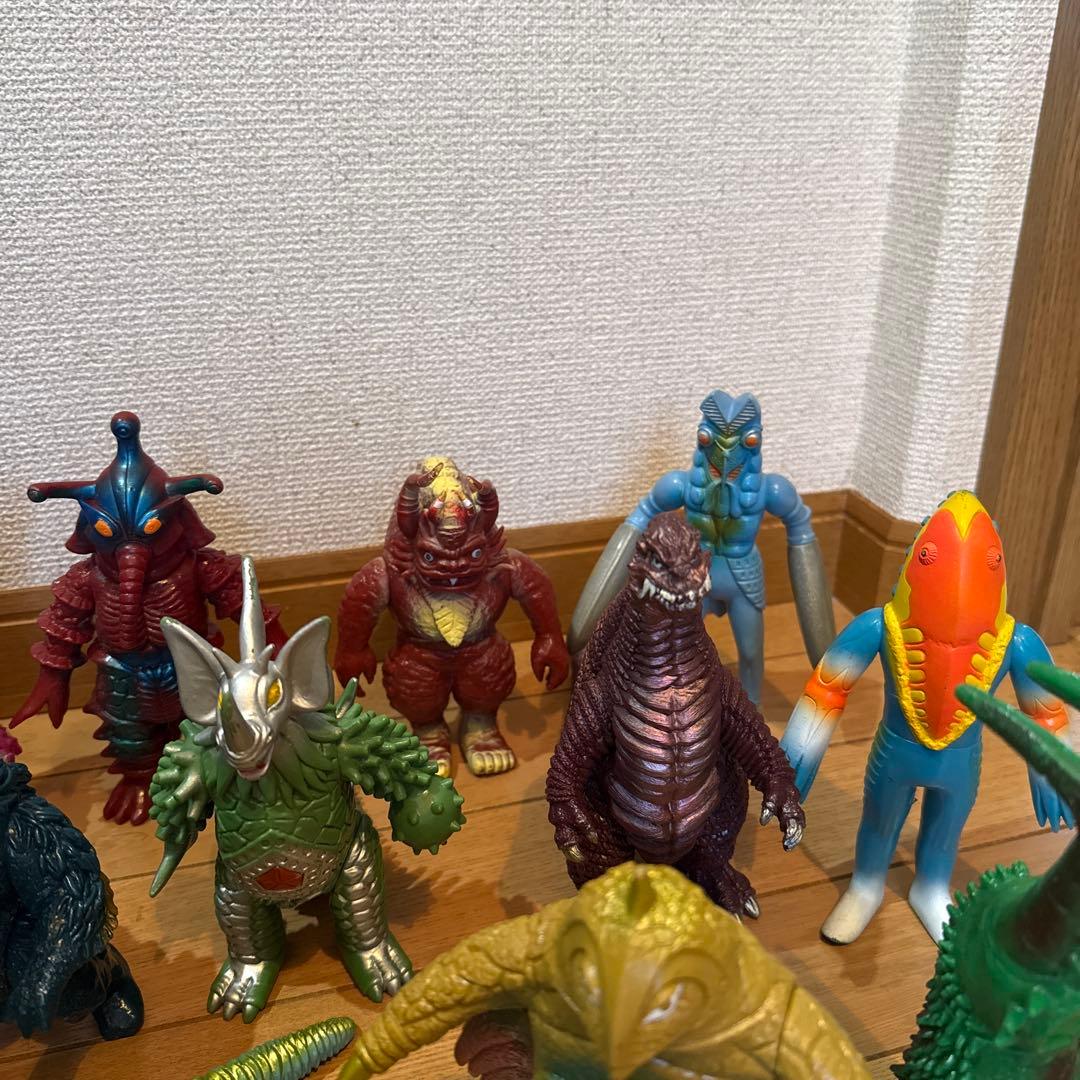 バンダイ　怪獣ソフビ　20体