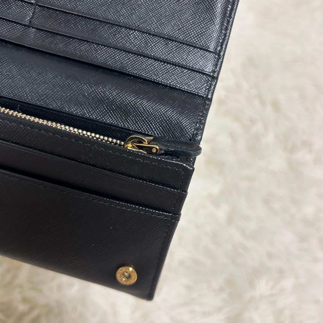PRADA/プラダ　2つ折り長財布　サフィアーノ　レザー ブラック