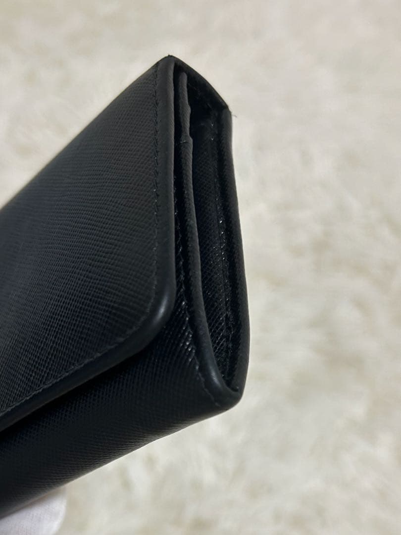 PRADA/プラダ　2つ折り長財布　サフィアーノ　レザー ブラック