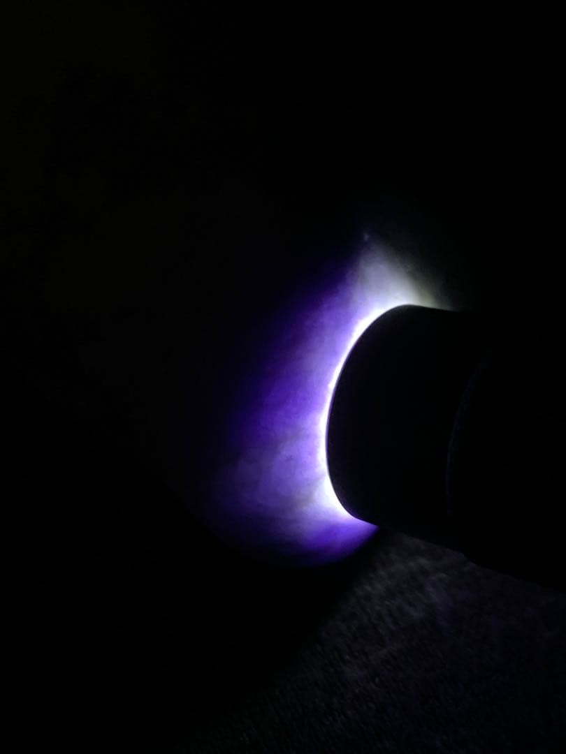 糸魚川ラベンダー翡翠　原石　紫ひすい　水石　根付　国産鉱物標本　コン沢　妖精ラベ