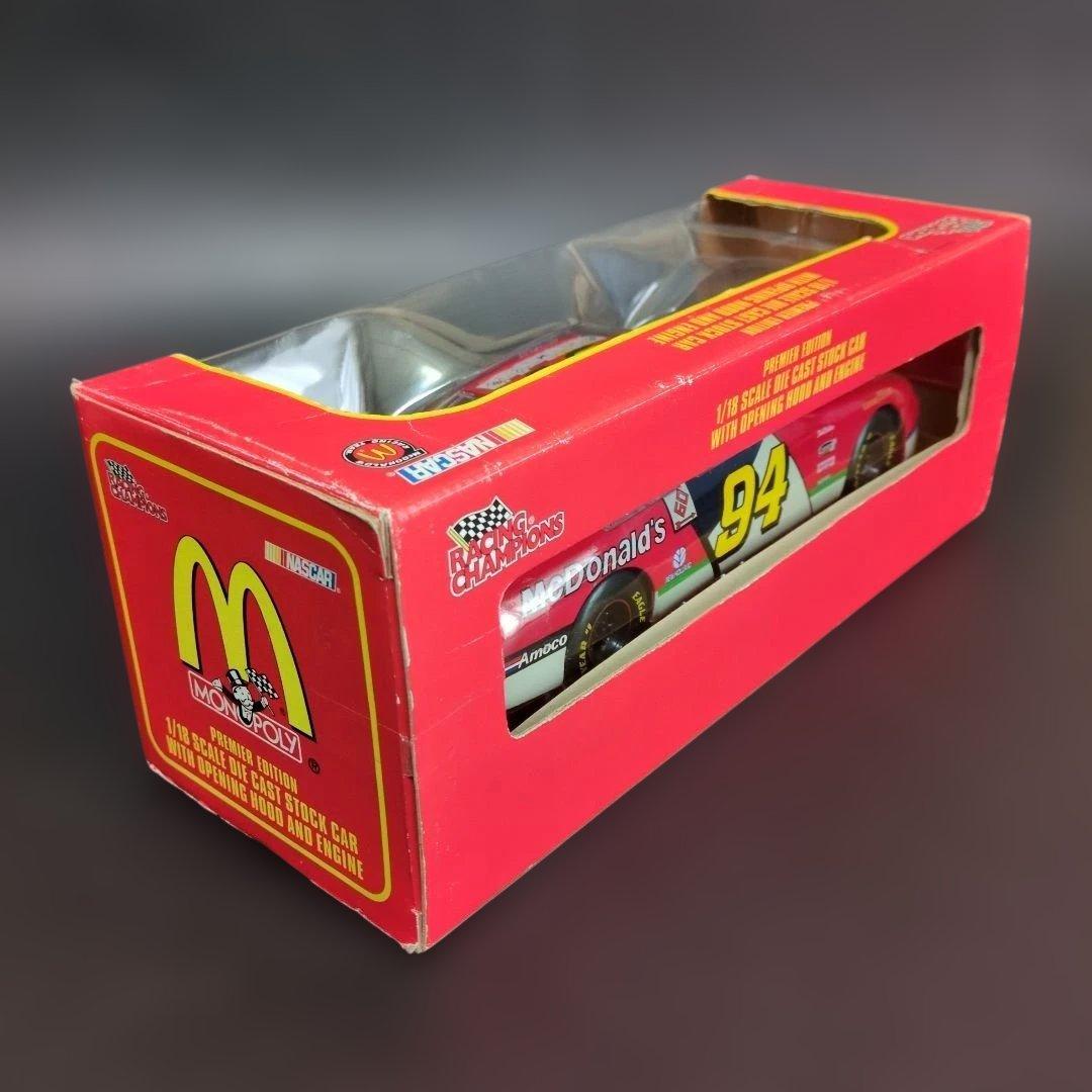 1/18ミニカー　 NASCAR FORD THUNDERBIRD#94